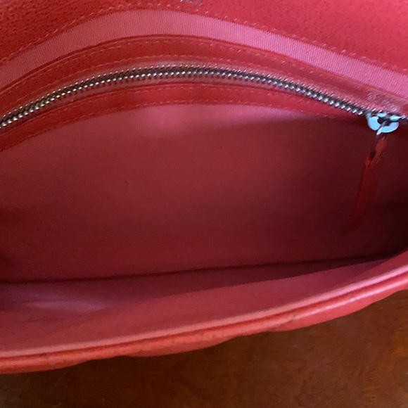 Chanel red lamb skin leather case - Picture 4 of 4